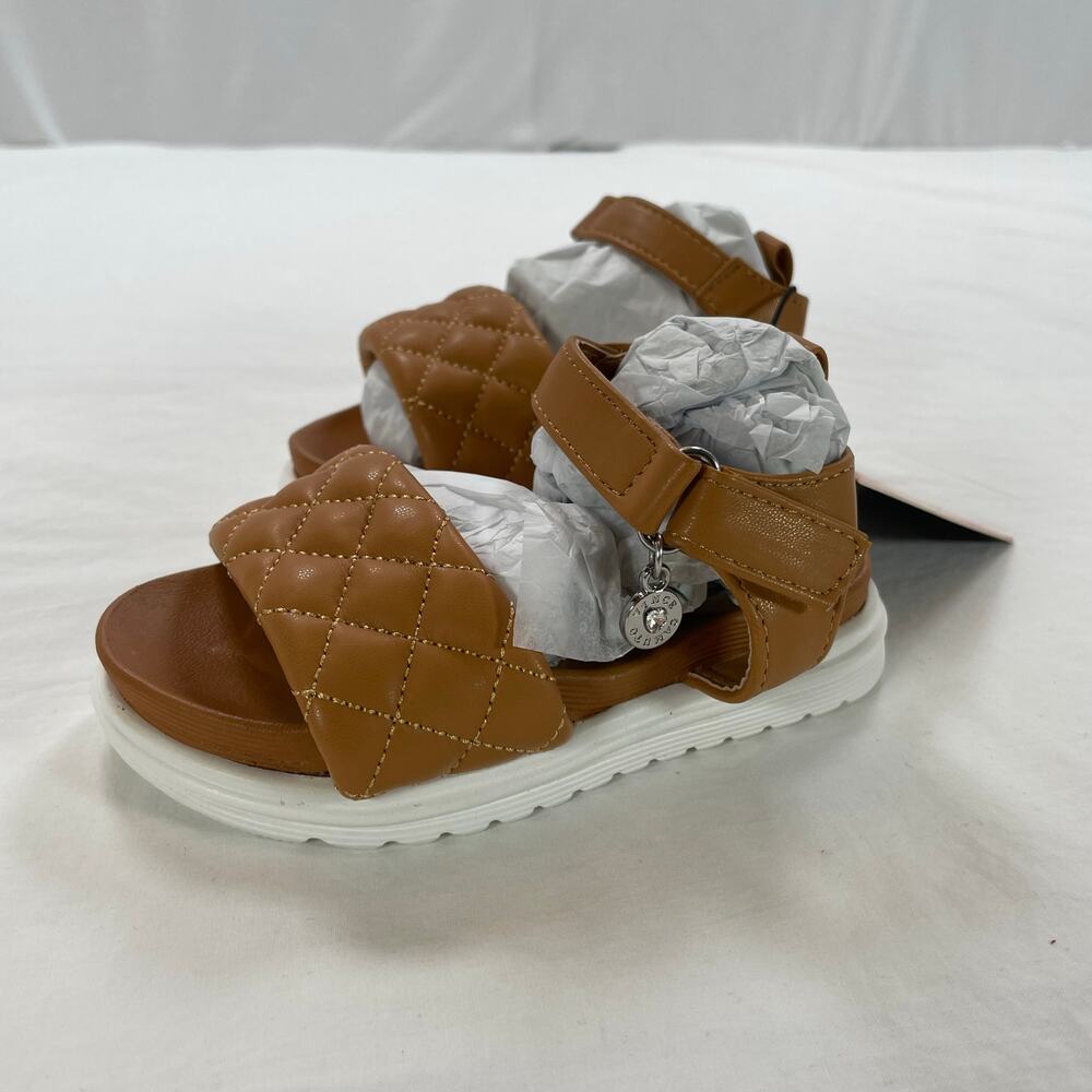 Vince Camuto Girl's Quilted Tan Charm Sandals Size 6 NWT - Picture 2 of 6